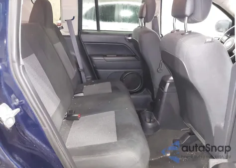 2016 Jeep Compass Sport из США, поврежденный, VIN 1C4NJDBB7GD626611